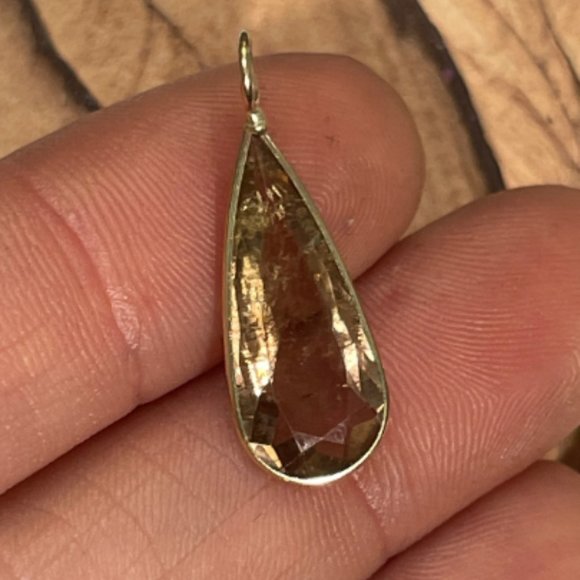 3.1CT Natural Light Olive Taupe Tourmaline Solid 14K Yellow Gold Pendant 24x10mm - Picture 2 of 6